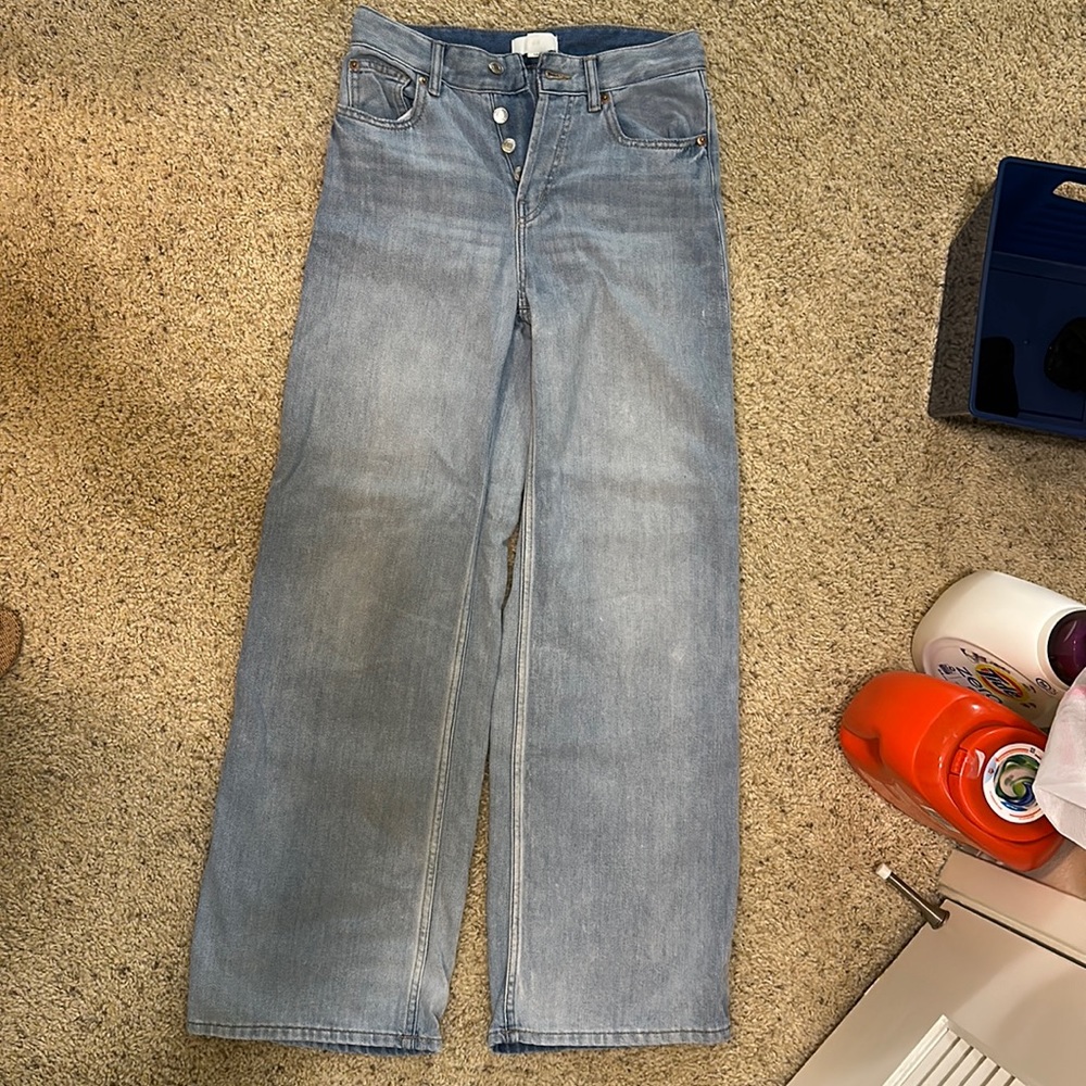 H&M wide leg Jeans *100% New Condition, Never worn it before*